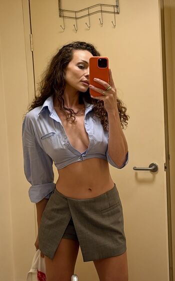Full leaked Abbie chatfield private onlyfans photo