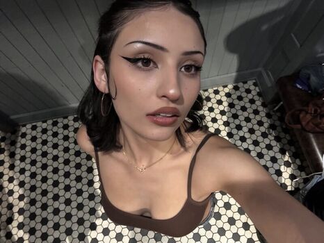 Full leaked Aconitumlilah private onlyfans photo