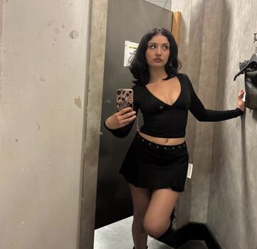 Full leaked Aconitumlilah private onlyfans photo