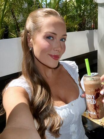 Full leaked Brooke schofield private onlyfans photo