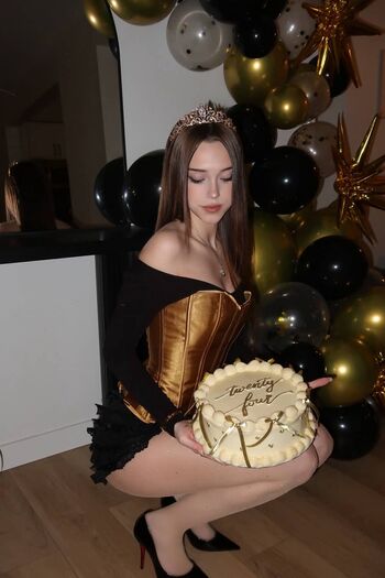 Full leaked Bunnygirlbree private onlyfans photo