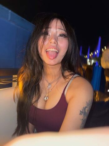 Full leaked Cellow page private onlyfans photo