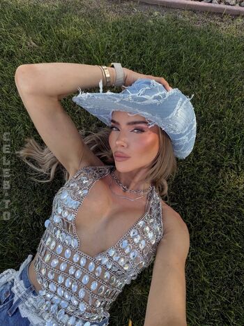 Full leaked Denise bobe private onlyfans photo