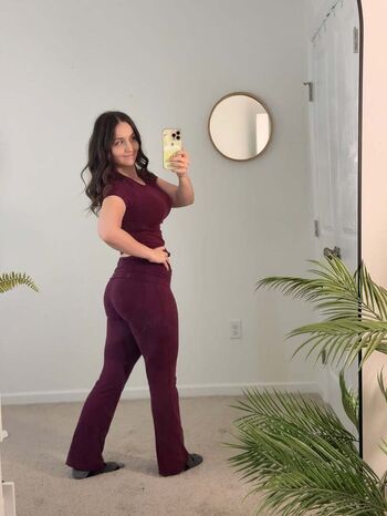 Full leaked Lily o neill/ private onlyfans photo
