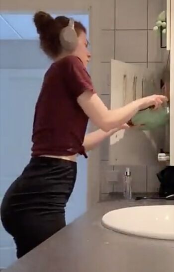Full leaked Ellen aabol private onlyfans photo