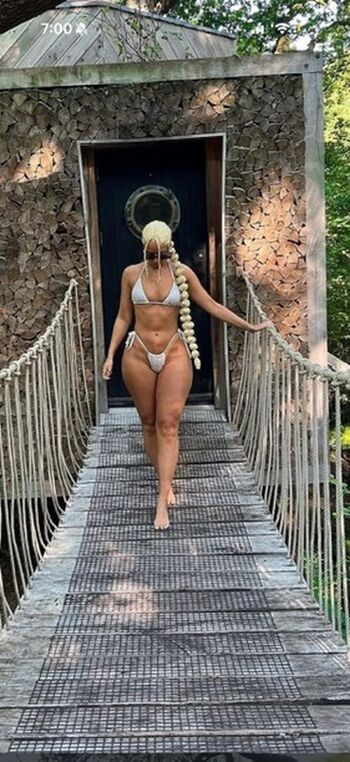 Full leaked Elliemaejohnson page private onlyfans photo