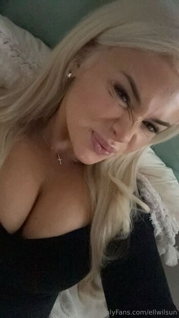 Full leaked Ellwilsun private onlyfans photo