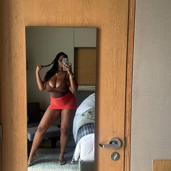 Itsyourgirljg