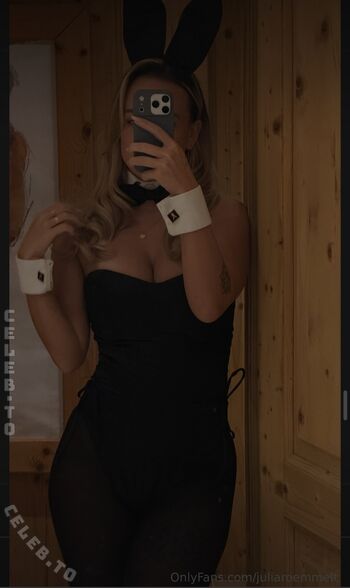 Full leaked Julia rommelt private onlyfans photo