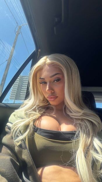 Full leaked Laurgmzz page private onlyfans photo
