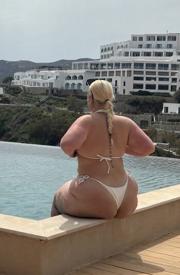 Full leaked Laylakelist private onlyfans photo