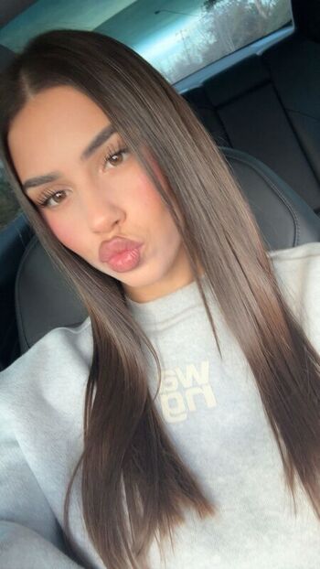 Full leaked Leah halton private onlyfans photo