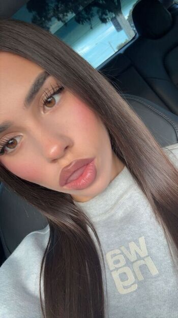 Full leaked Leah halton private onlyfans photo