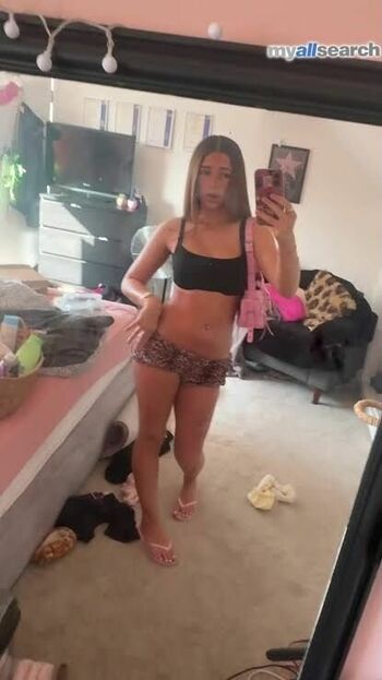 Full leaked Leila jacky private onlyfans photo