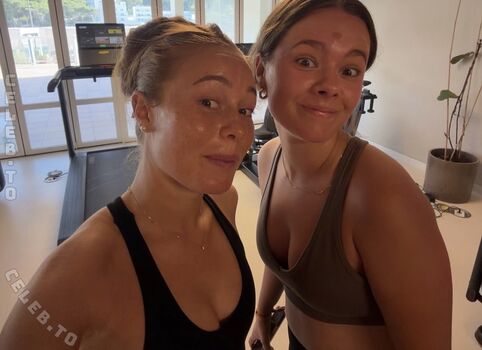 Full leaked Leoobalys  page private onlyfans photo