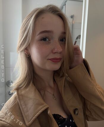 Full leaked Lilly schaper private onlyfans photo