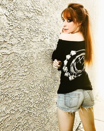 Full leaked Lisa foiles page private onlyfans photo