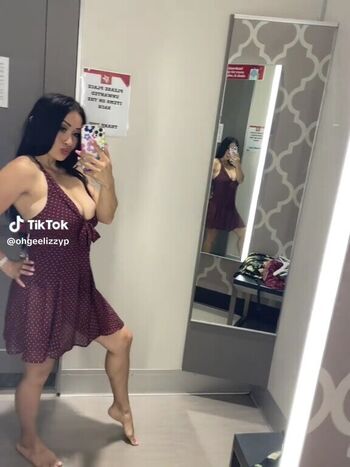 Full leaked Lizzywurst private onlyfans photo