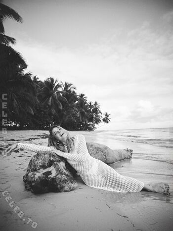 Full leaked Lola weippert private onlyfans photo