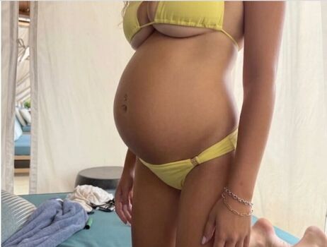 Full leaked Loladubrul private onlyfans photo