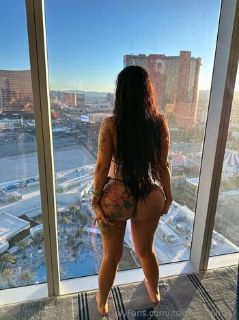Full leaked Lovely mimi private onlyfans photo