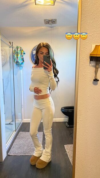 Full leaked Lshannah page private onlyfans photo
