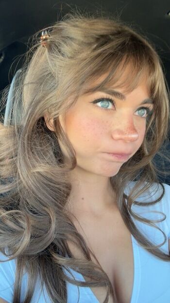 Full leaked Lunchbaglujan private onlyfans photo