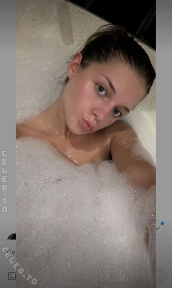 Full leaked Lyiafalcos private onlyfans photo