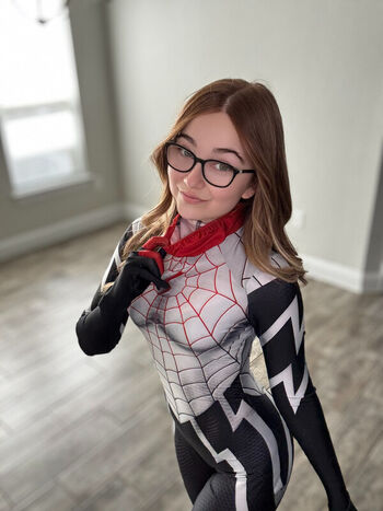 Full leaked Lyssaurora private onlyfans photo