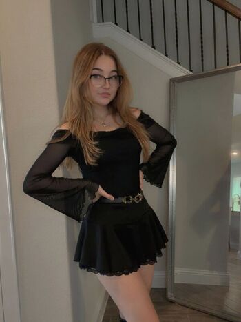 Full leaked Lyssaurora page private onlyfans photo