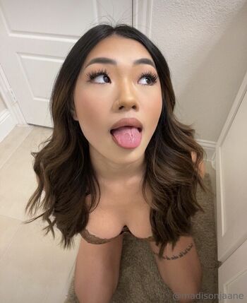Full leaked Madisonjaane private onlyfans photo