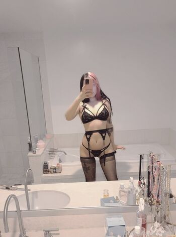 Full leaked Mewisa private onlyfans photo
