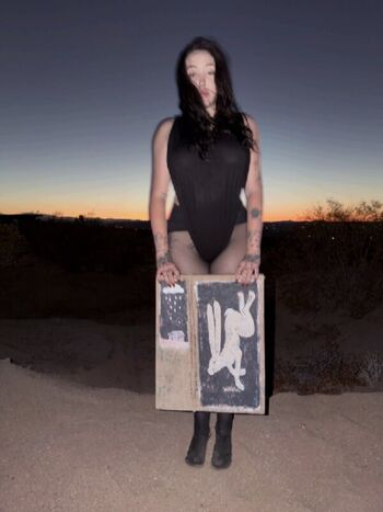 Full leaked Noah cyrus page private onlyfans photo