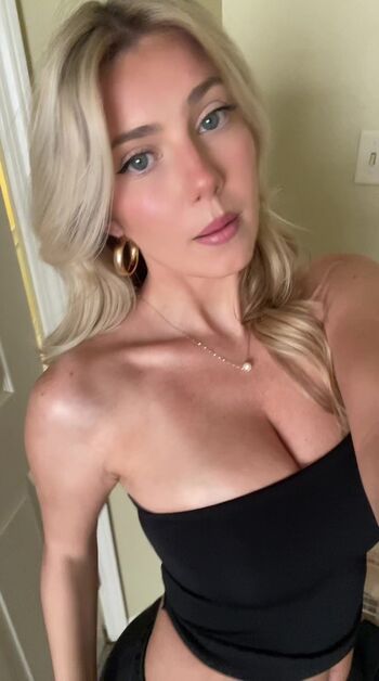 Full leaked Rianabailey page private onlyfans photo