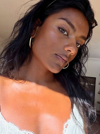 Full leaked Simone ashley page private onlyfans photo