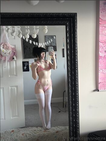Full leaked Snottea private onlyfans photo