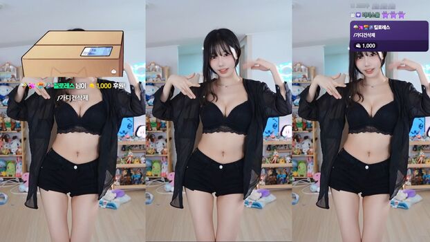 Full leaked Sooflower private onlyfans photo