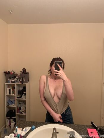 Full leaked Soph private onlyfans photo
