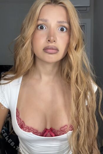 Full leaked Tenderlybae private onlyfans photo