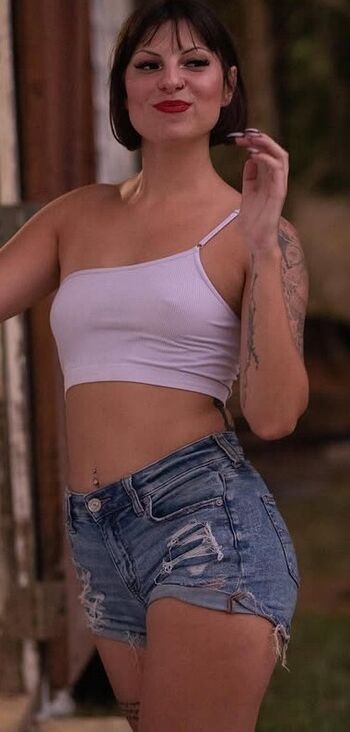 Full leaked Theneonharlot private onlyfans photo
