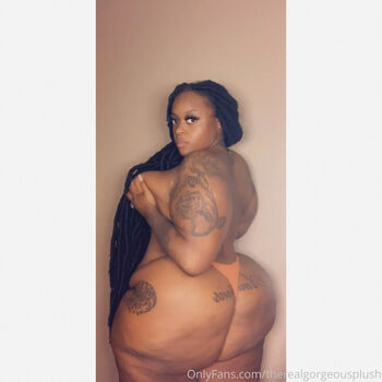Full leaked Therealgorgeousplush private onlyfans photo