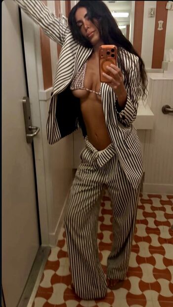 Full leaked Thetropicalista private onlyfans photo