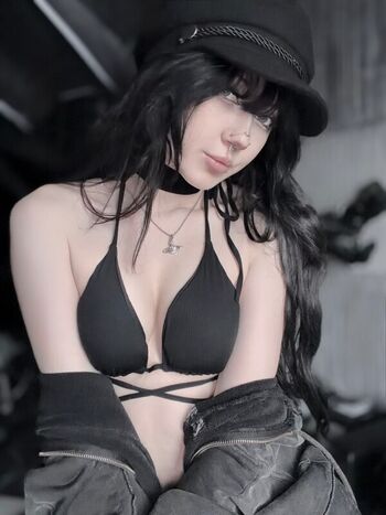 Full leaked Tontsacura private onlyfans photo