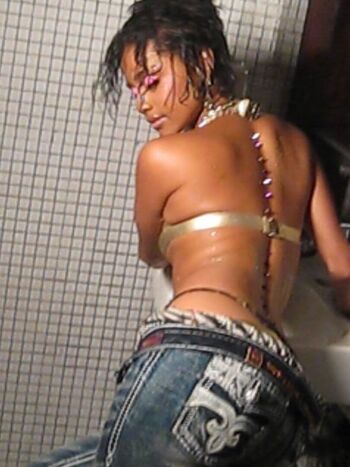 Full leaked Everli x/ private onlyfans photo