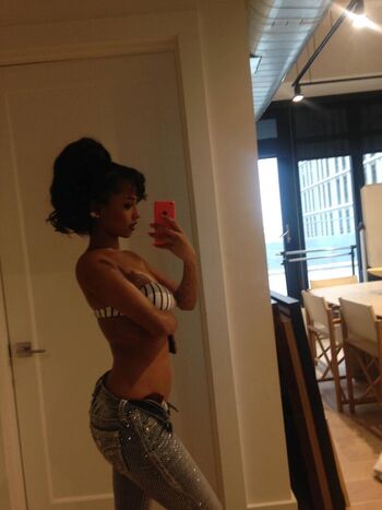 Full leaked Milky apples/ private onlyfans photo