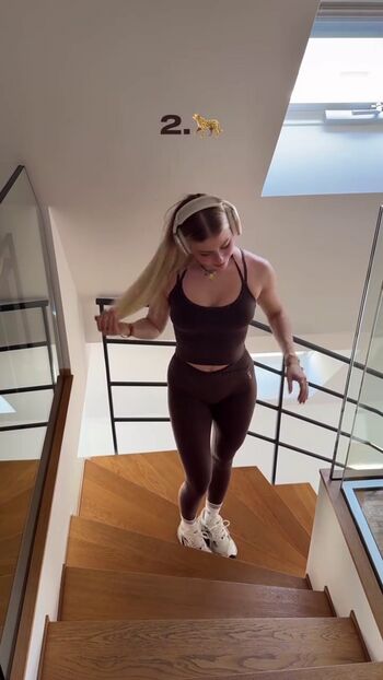 Full leaked Vallixpauline private onlyfans photo