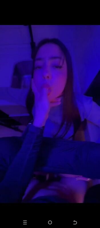 Full leaked Lunaaura/ private onlyfans photo