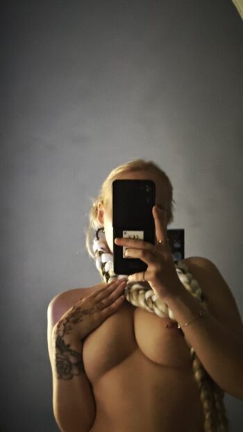 Full leaked Yarikka private onlyfans photo