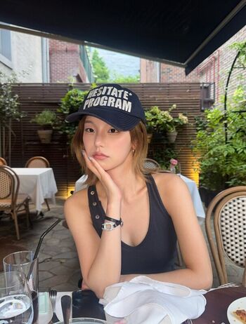 Full leaked Yeji private onlyfans photo