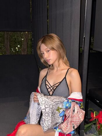 Full leaked Yeji private onlyfans photo